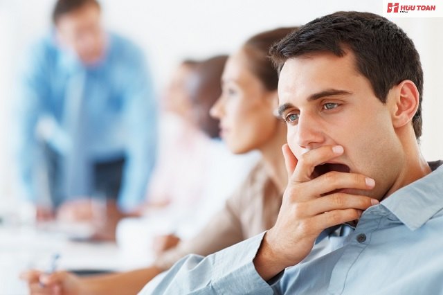 Văn phòng làm việc đông người không nên đóng kín cửa Tác hại văn phòng làm việc đông người đóng kín cửa