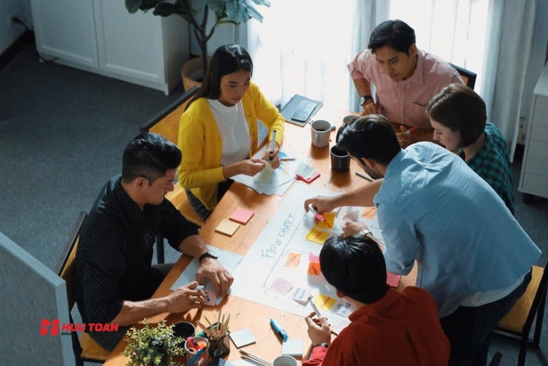 Thảo luận về văn hóa làm việc tại văn phòng chia sẻ giá rẻ Môi trường làm việc cộng tác