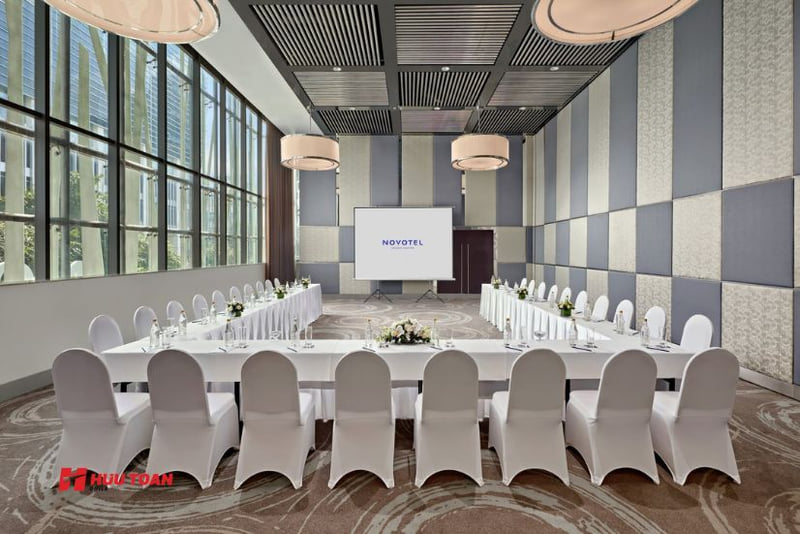 Sự khác biệt giữa dịch vụ cho thuê phòng họp sự kiện và phòng họp thông thường